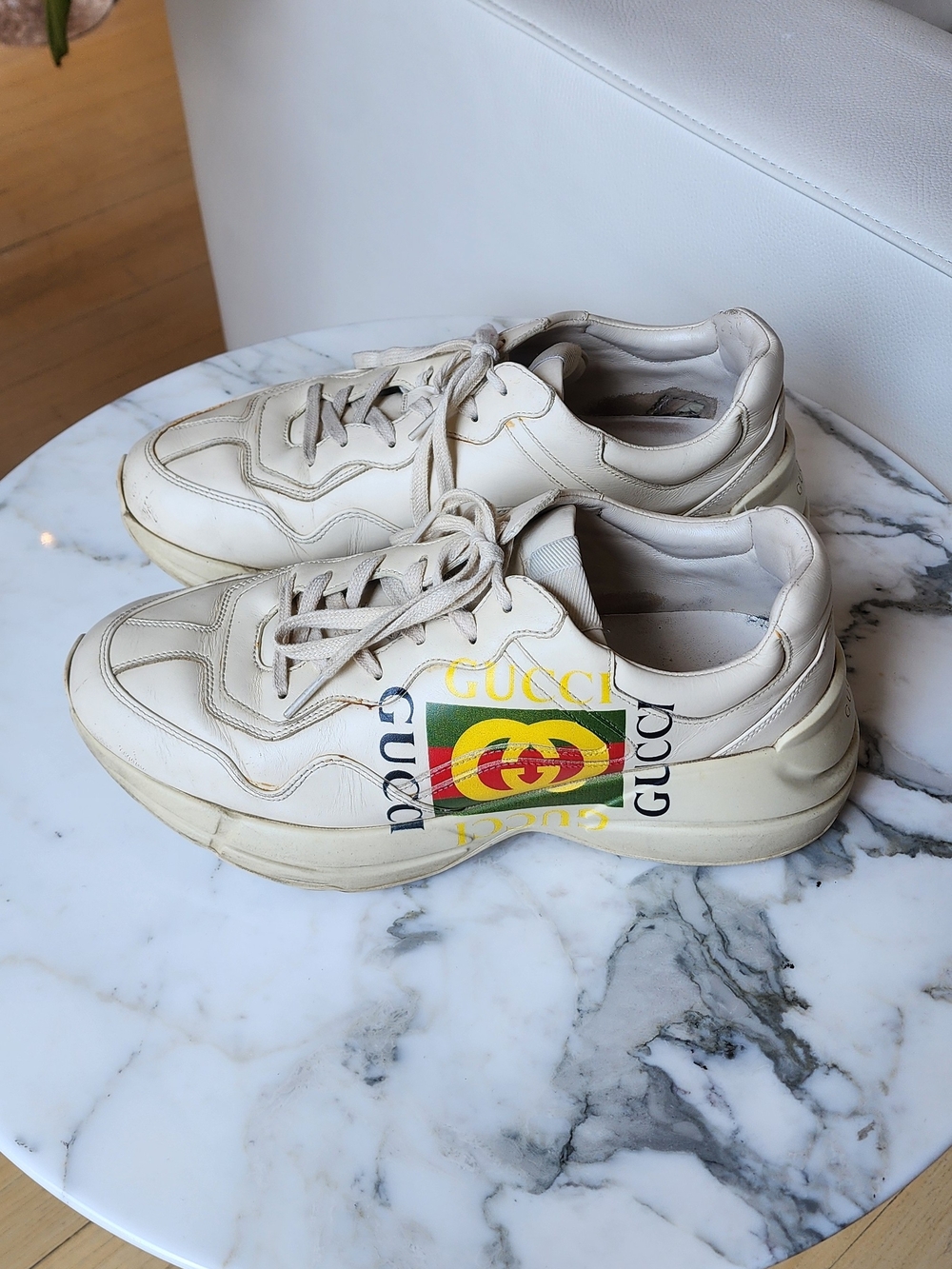 Gucci Cream Color Men's Rhyton Logo Leather Sneakers Size 8 - Picture 3 of 9